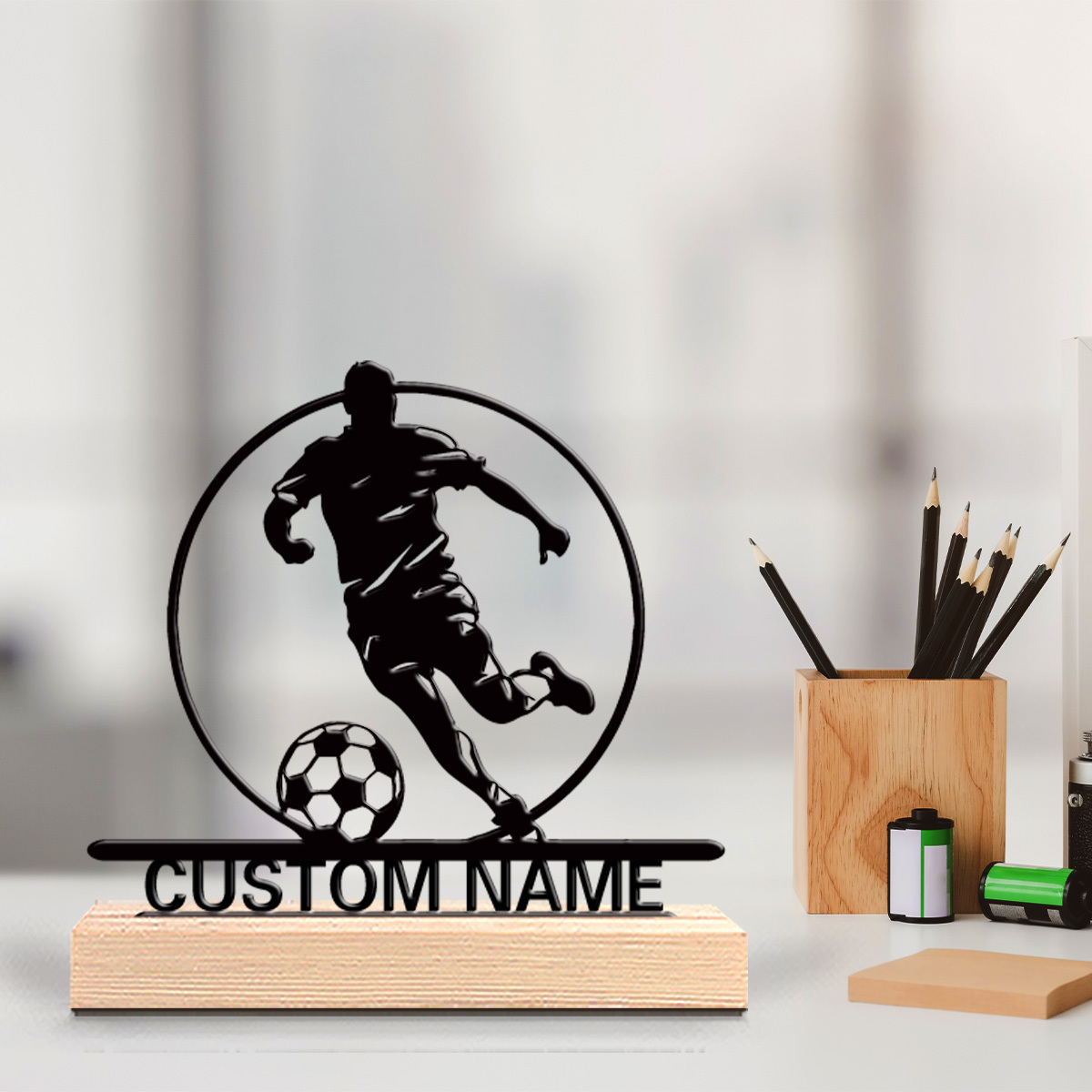 Home Decor Retailers - รูปปั้นนักฟุตบอลโลหะสั่งทำพร้อมชื่อ ฐานไม้ตกแต่งโต๊ะ ของขวัญสำหรับแฟนฟุตบอล ของขวัญวันเกิด/วันหยุด/ตกแต่งบ้าน/สำนักงาน