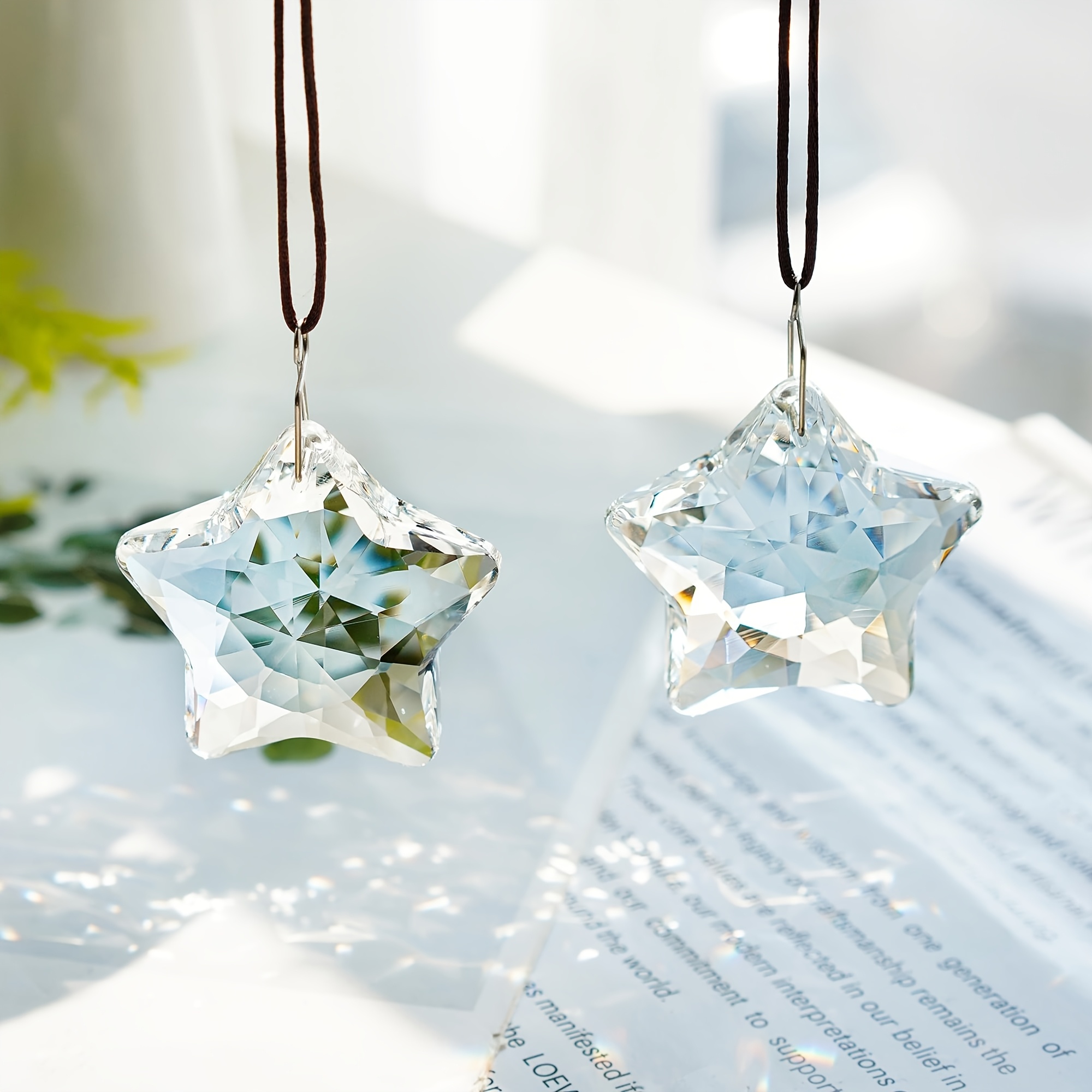 Crystal Sun Catcher - คริสตัลตกแต่งหน้าต่าง 2 ชิ้น ขนาด 2 นิ้ว