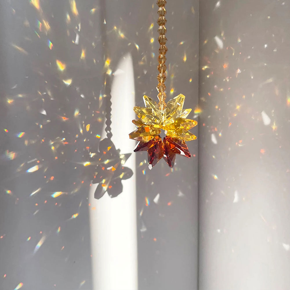 เครื่องประดับแขวนรูปดาวคริสตัล - Crystal Sun Catcher บทวิจารณ์และราคา